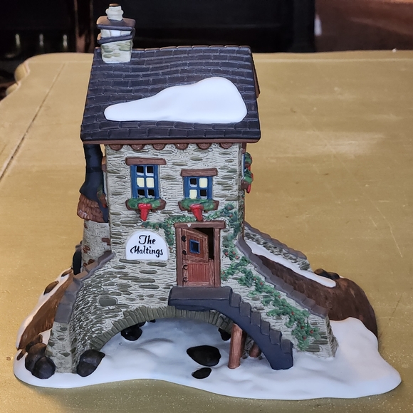 Dept 56 Dickens Village The Maltings - Picture 1 of 9
